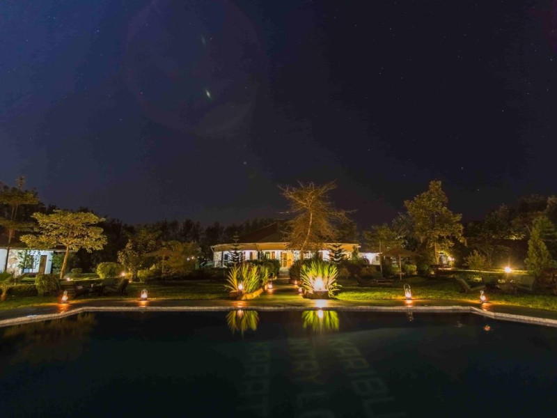 pool-at-night-duma-safari-immagini-tanzania